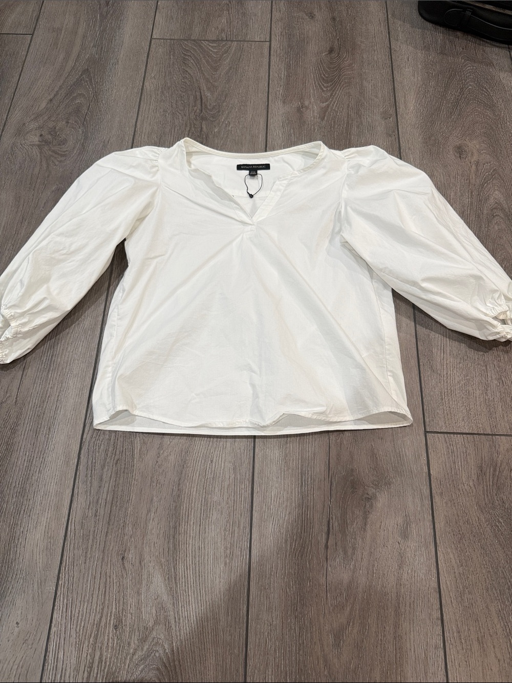 Banana Republic white long sleeve puffy sleeve